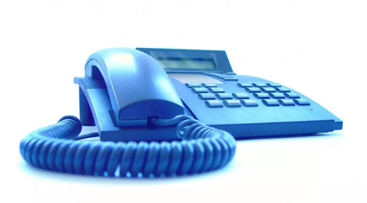 De mâine puteţi suna la telefonul  locurilor de muncă: 021/4444.0000