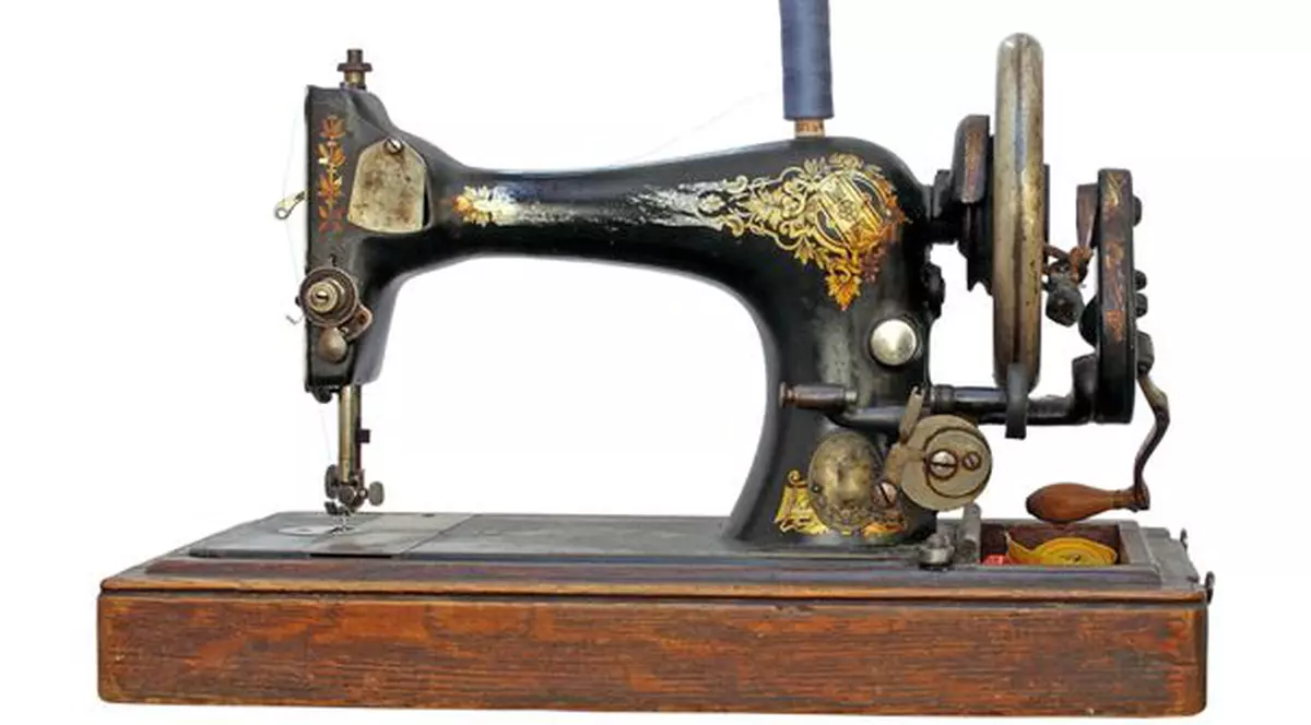 Escrocheria cu "maşina de cusut": ţeapă cusută cu aţă albă