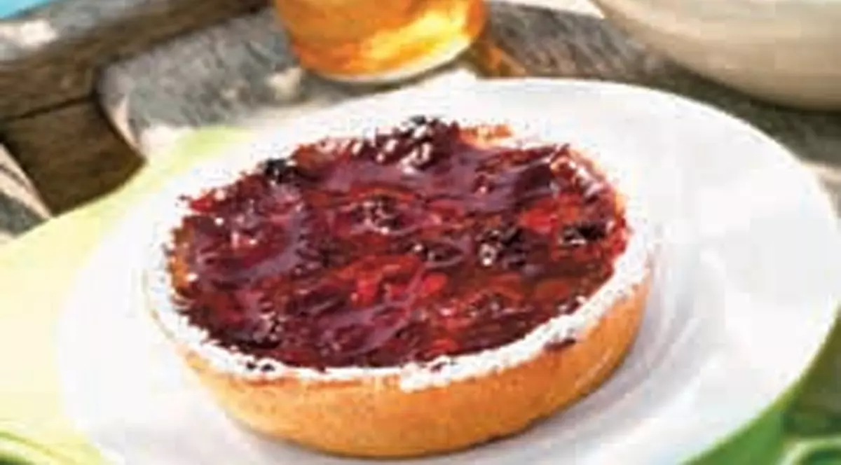 Reţete: Tarte umplute cu cireşe