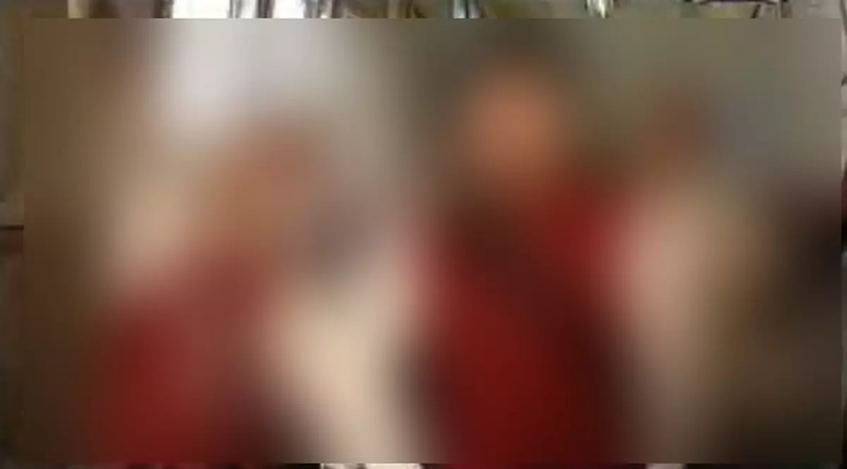 SMILEY, IMAGINILE de care şi el A UITAT! VEZI cât "de copil" era când s-a lansat! FOTO