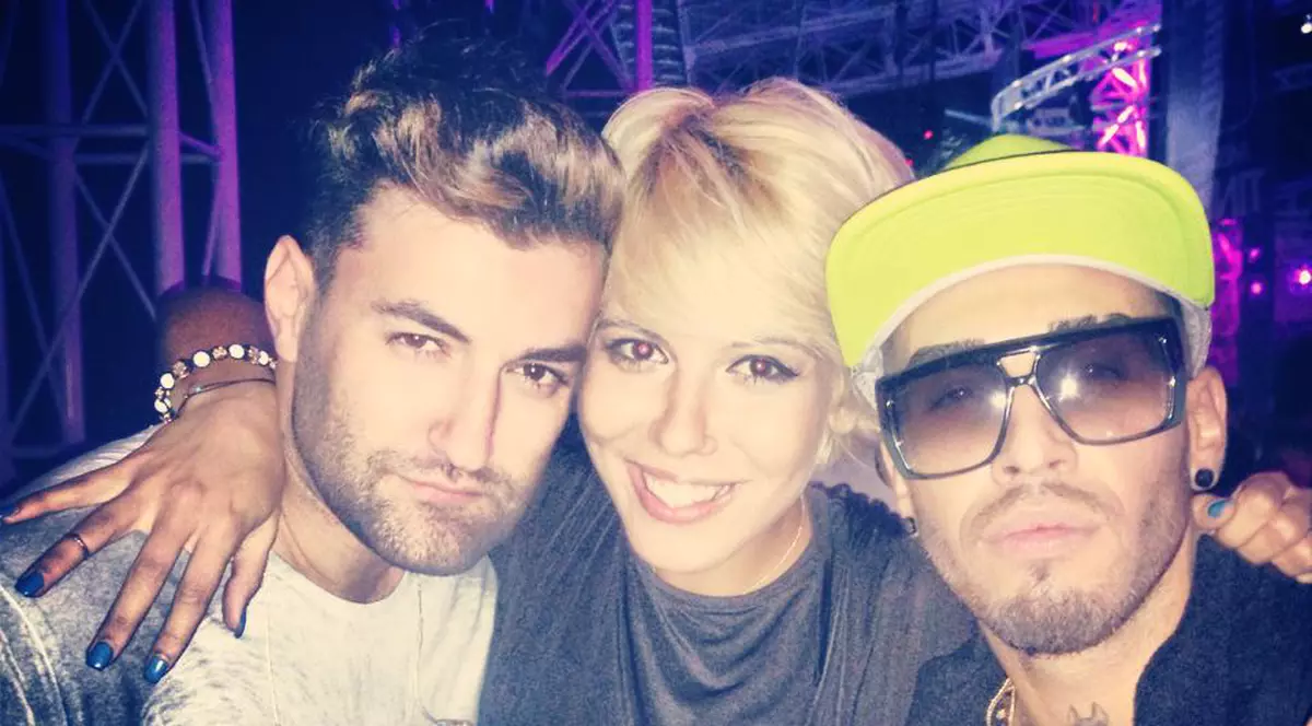 Ce îi urează SORE, lui SMILEY, de ziua lui!