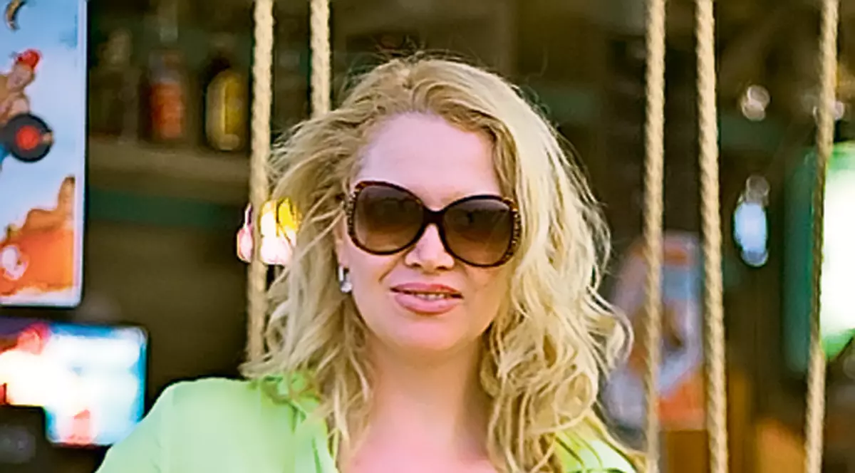 IMAGINE DE COŞMAR! Uite-o pe Oana Lis ÎNTR-O POSTURĂ la care nu te aşteptai