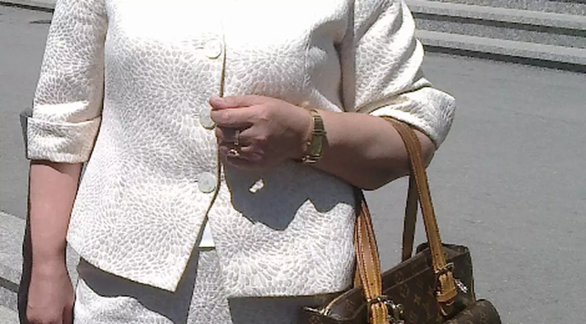 Veronica Bulai, mama surorilor Gabor, RĂSFĂŢATĂ DE AMBELE FETE după ce S-AU ÎMBOGĂŢIT! FOTO