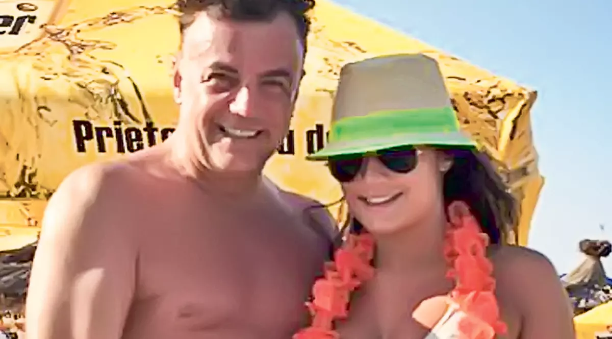 La doar 16 ani, FIICA LUI ADRIAN ENACHE face FURORI pe plajă! Uite CÂT DE BINE ARATĂ! FOTO