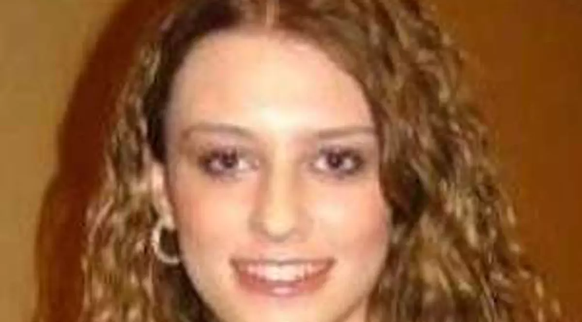 O vezi ÎN FIECARE ZI pe micul ecran, însă cu greu ai RECUNOAŞTE-O în aceste poze! Vezi cine este VEDETA poreclită în adolescenţă "Tina Turner"! FOTO