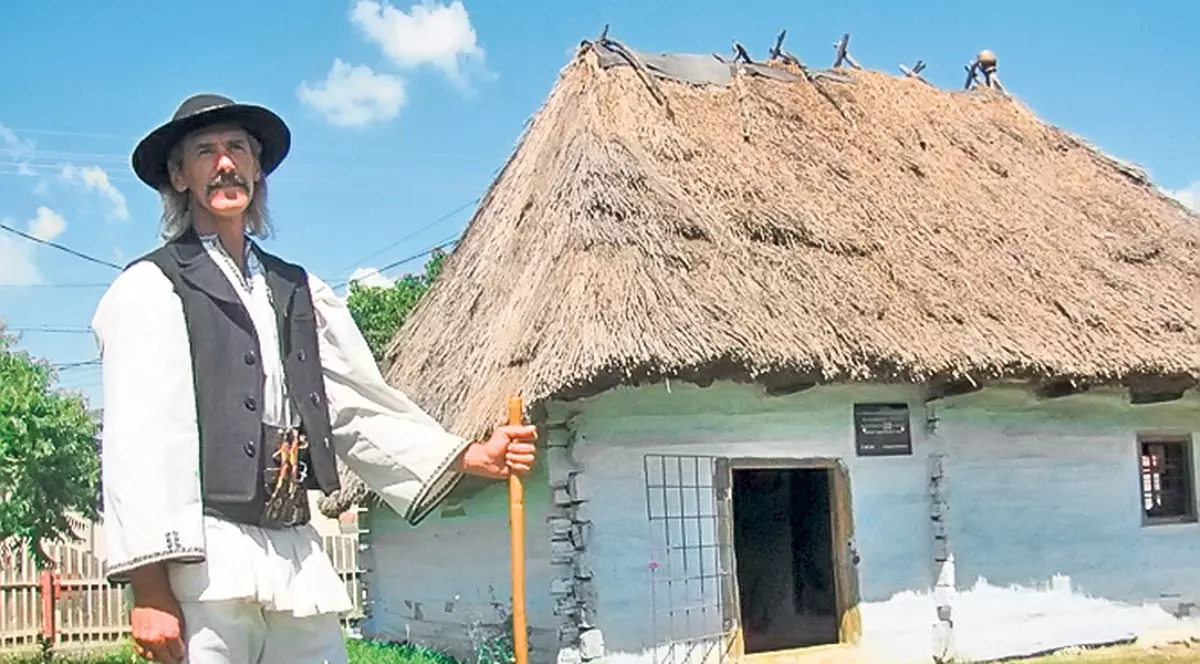 TURISM | Reface drumul lui Badea Cârţan