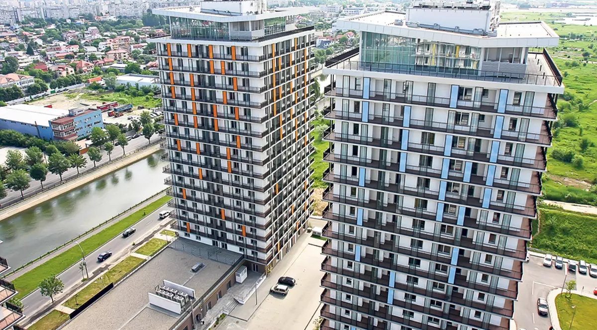 Românul munceşte 13 ani pentru o casă, ungurul, doar 4! Noi avem leafa mai mică, ei au casele mai ieftine