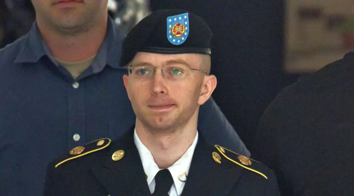 «Cârtiţa» WikiLeaks, pedeapsă redusă cu 46 de ani 