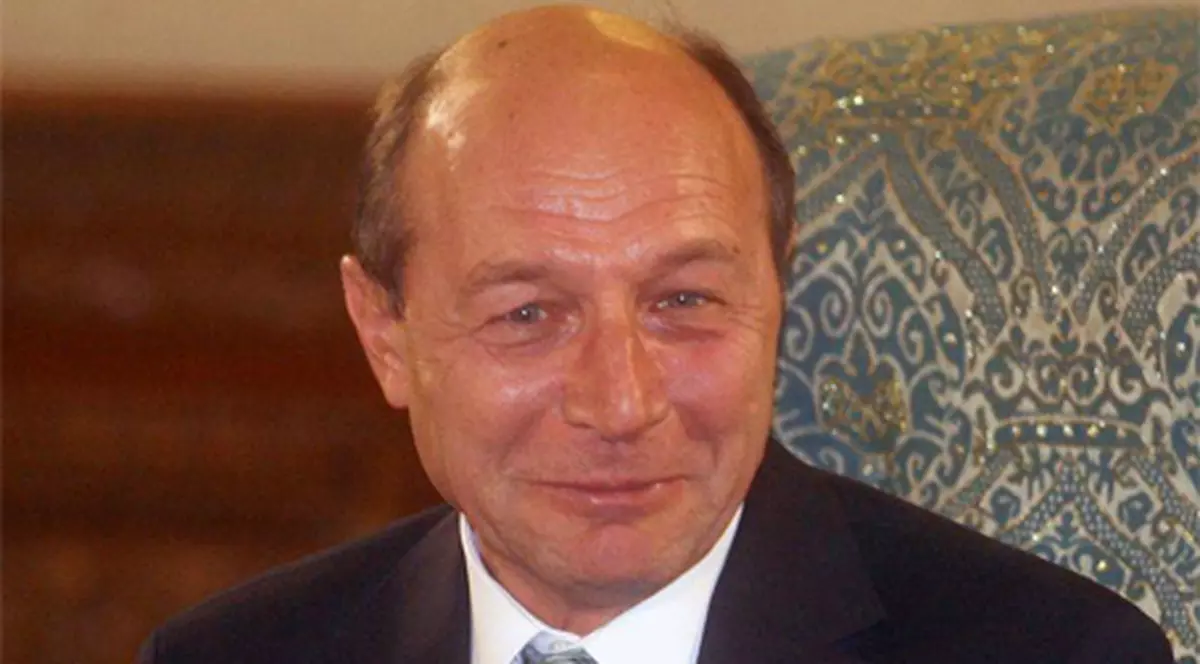 Preşedintele Traian Băsescu a fost la un suspin distanţă de o izbucnire în plâns. Ce oare l-a emoţionat ATÂT DE MULT pe liderul de la Cotroceni? | VIDEO