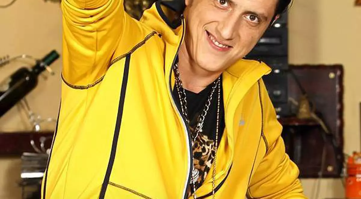 Costi Diţă, Giani din "La Fierbinţi", şi-a pregătit REPLICILE pentru când va fi oprit de poliţişti în trafic! Vezi cum VA SCĂPA de AMENDĂ!