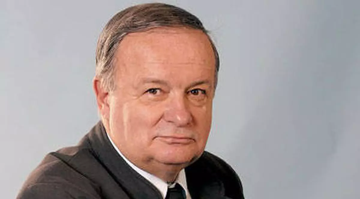 N-O SĂ CREZI CUI I S-A PUS PATA PE CRISTIAN ŢOPESCU! "Sunt supărat pe el!" | FOTO