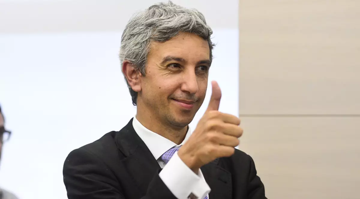 Dan Diaconescu nu și-a văzut fetița de aproape trei ani. ”Părintele” OTV, aflat la un pas de libertate, și-a alinat dorul de copilă cu fotografii ale micuței lipite la capul patului din celulă