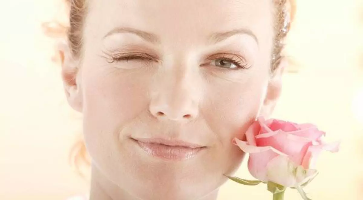 Cum să-ţi îngrijeşti corect tenul 