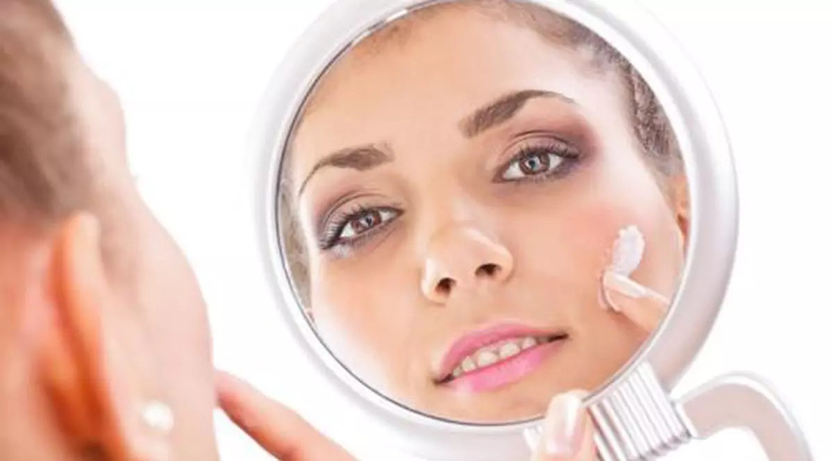 Cum scap de punctele negre