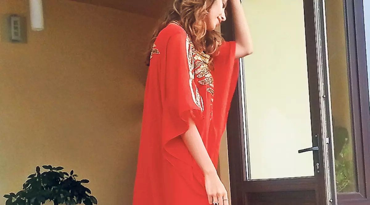 Mădălina Ghenea i-a întârziat cununia fratelui