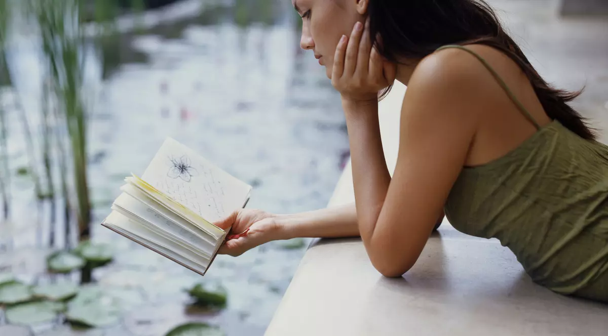 ROMÂNII AU CE CITI! Piaţa de carte SE DEZVOLTĂ