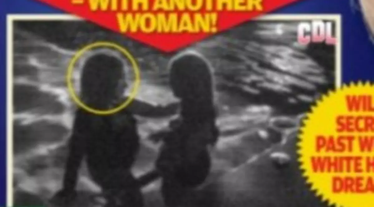 BOMBĂ ÎN SUA! Hillary Clinton, filmată întreţinând relaţii intime cu o femeie!