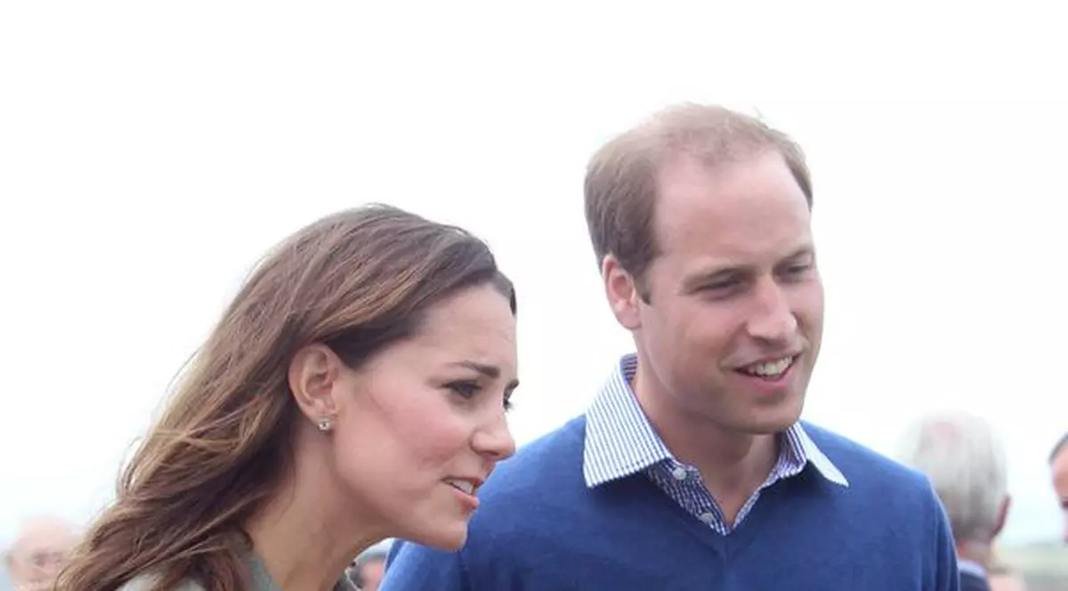 KATE MIDDLETON, la PRIMA APARIŢIE PUBLICĂ DUPĂ CE A DEVENIT MAMĂ. Arată EXTRAORDINAR!