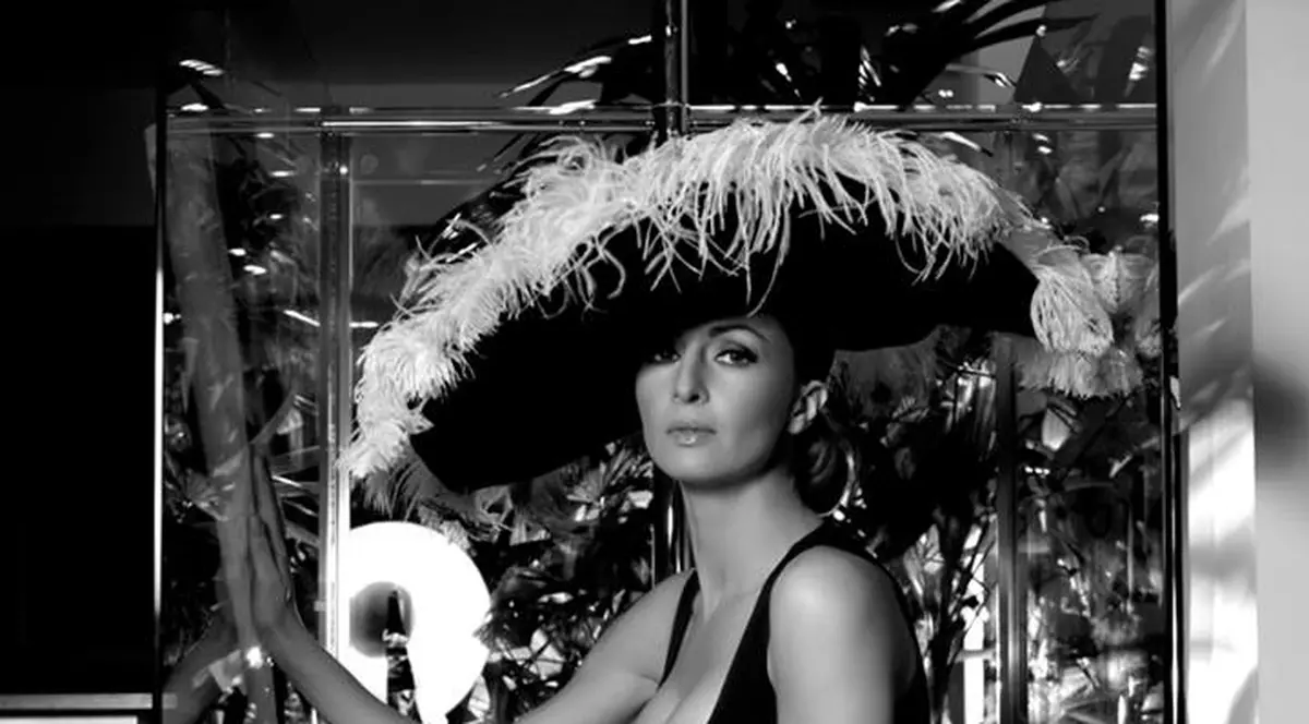 Dintr-o DIVĂ STILATĂ a trecut la "BUDIGĂI STYLE"! Mihaela Rădulescu, DE NERECUNOSCUT! FOTO