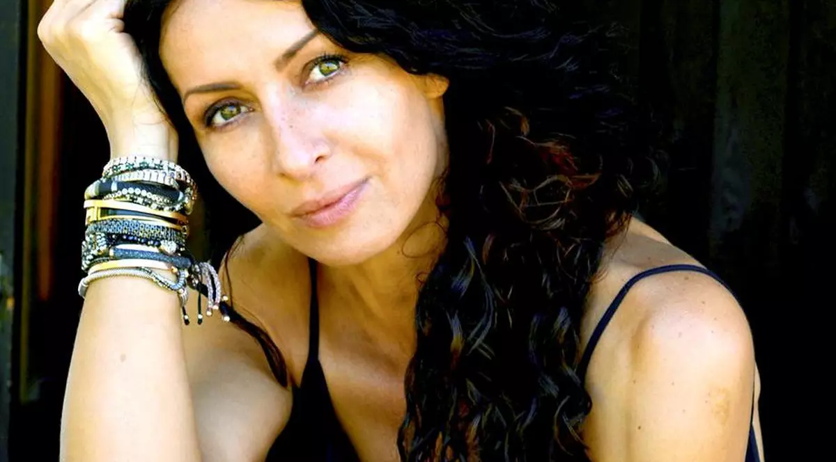 Cum a reuşit să treacă Mihaela Rădulescu peste sinuciderea prietenei ei! Vezi MODALITATEA ei de a reacţiona la SITUAŢII DISPERATE!