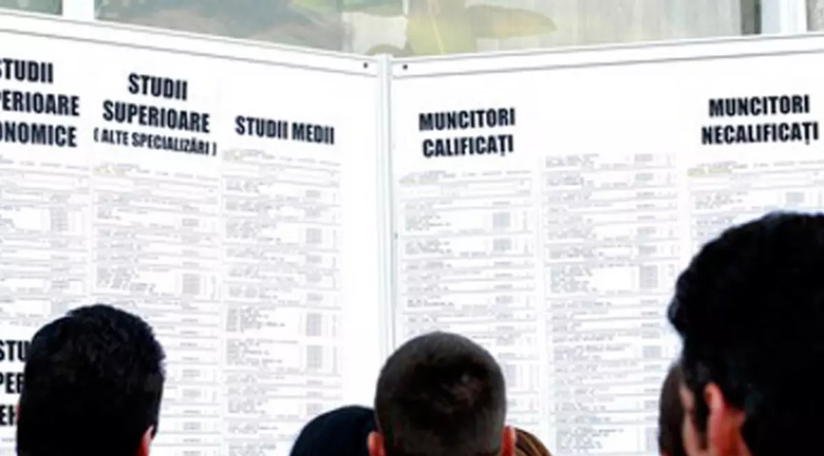 Peste 30.000 de LOCURI DE MUNCĂ VACANTE! Vezi în ce DOMENII te poţi ANGAJA!