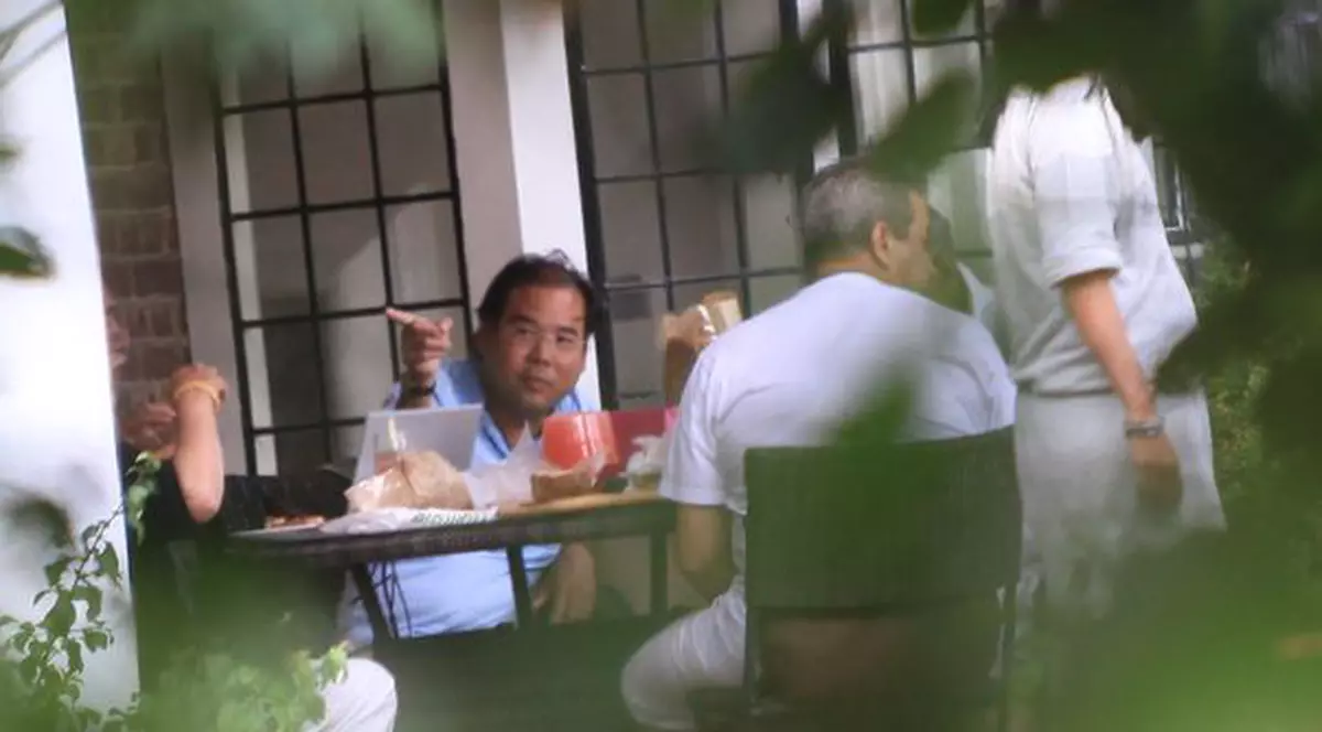 EL învârte banii lui PATRICIU!