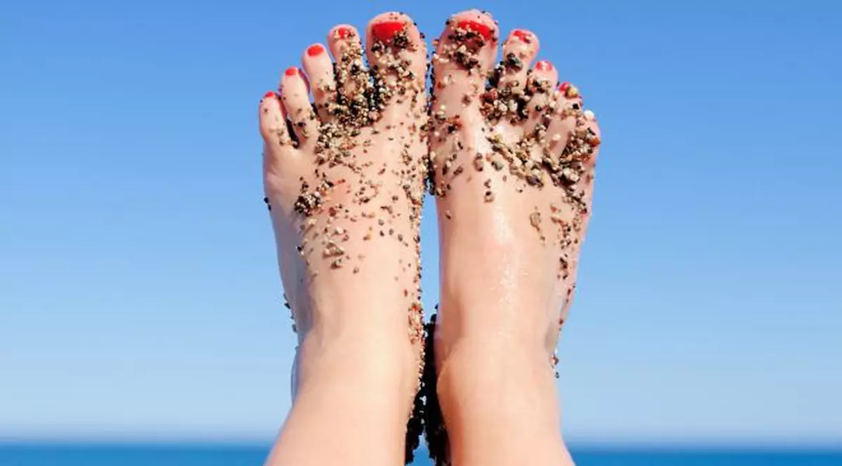 11 remedii naturiste pentru bătături 