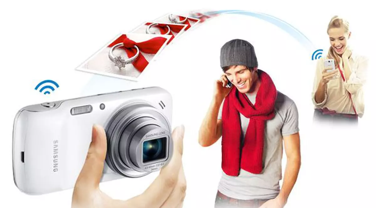 Samsung Galaxy S4 Zoom, disponibil în România la preţul de 500 de euro