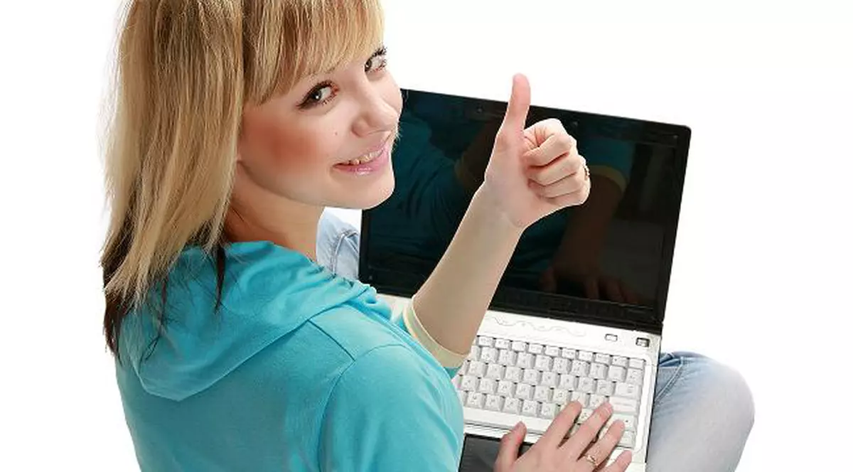 Scrii cu stânga? Mâine ai motiv de... sărbătoare! 