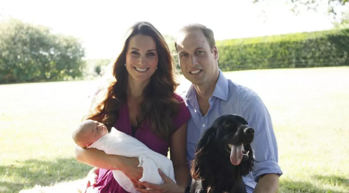 GESTUL ÎNCÂNTĂTOR făcut de Kate Middleton şi prinţul William în legătură cu bebeluşul regal!
