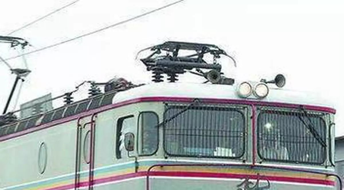 Trenuri suplimentare duminică, din Bucureşti spre litoral şi retur  