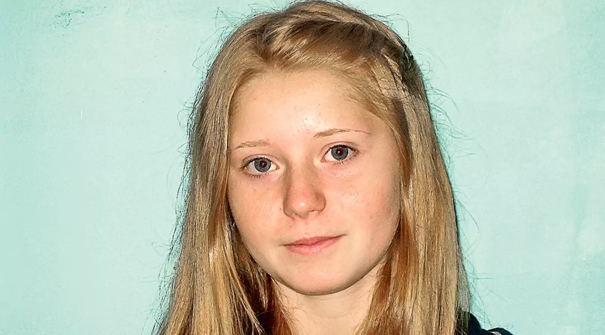 O româncă, Elena Denisa, a câştigat Olimpiada judeţeană de istorie şi tradiţii ale romilor