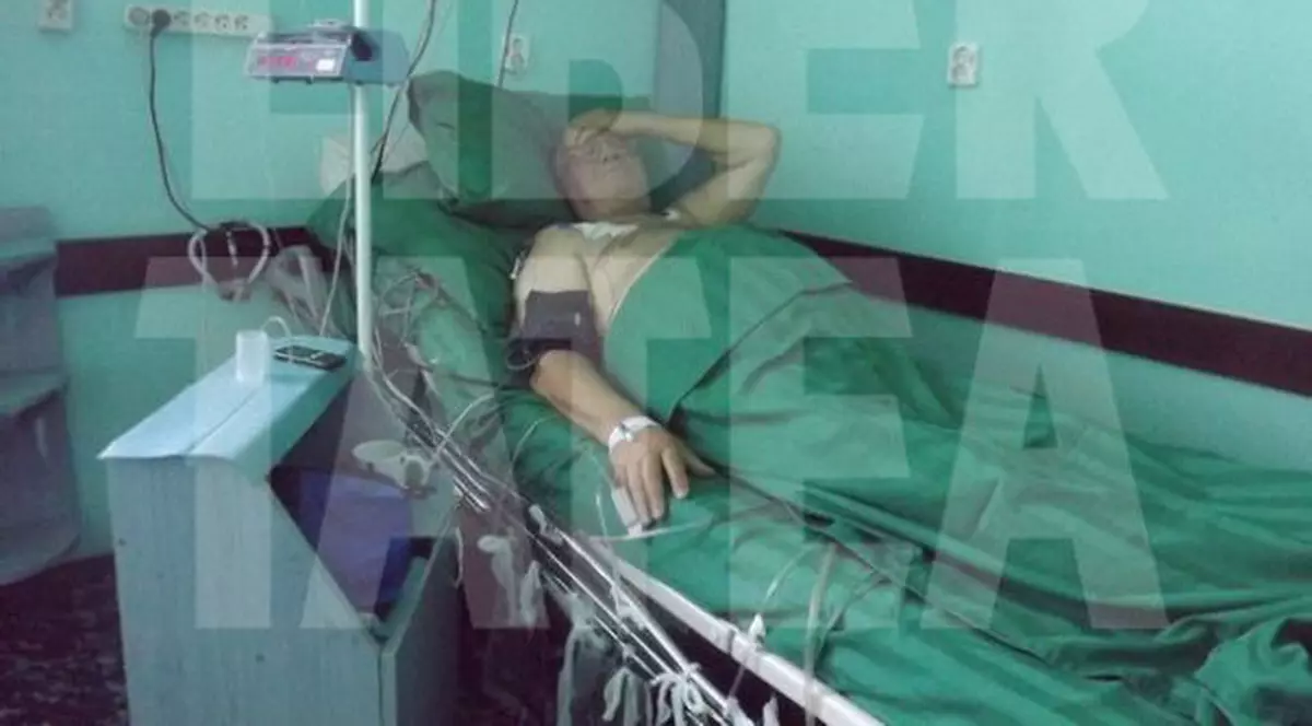 ULTIMA ORĂ. Alexandru Arşinel, CU MASCA PE FIGURĂ, din nou în spital. Iată MESAJUL DOCTORULUI care L-A OPERAT | FOTO ŞI VIDEO