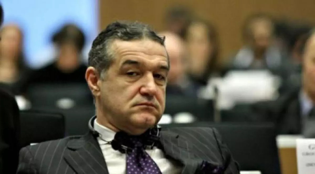 Dovadă de dragoste pentru Gigi Becali. Vezi cine a protestat azi pentru ca şeful Stelei să fie eliberat