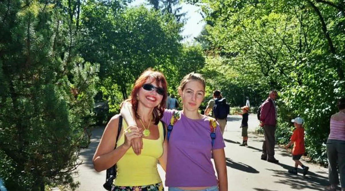 Marina Almăşan PLEACĂ în Canada