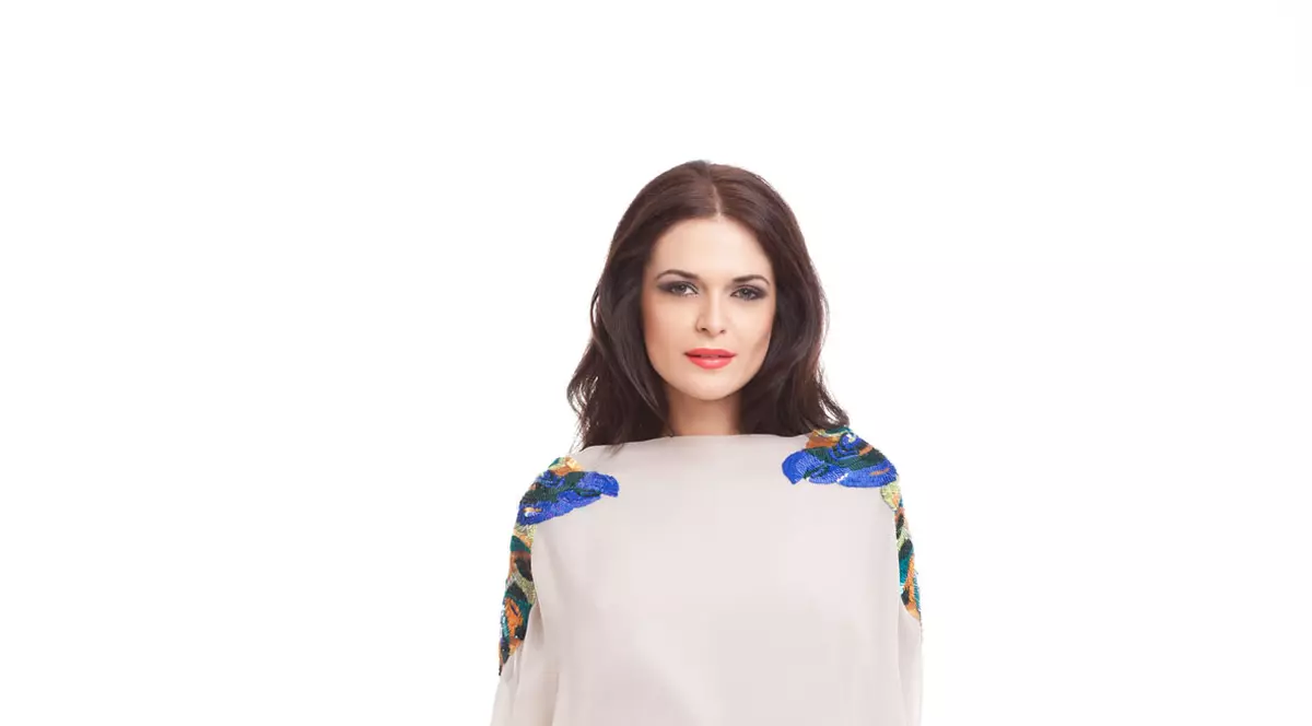 Când se duce acasă, Raluca Lăzăruţ se simte CA ÎN BANCUL CU ÎMPĂRATUL. Uite CE PĂŢEŞTE MEREU