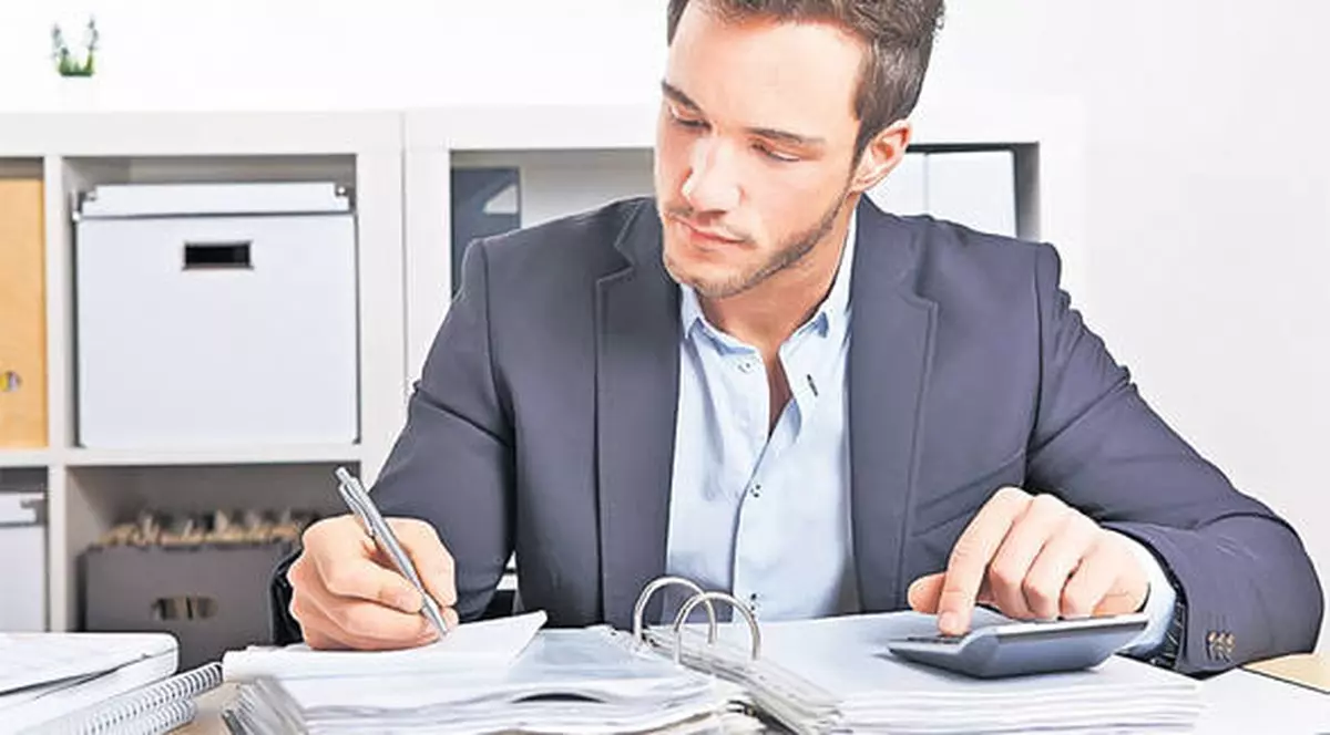 Vrei să te angajezi? Peste 12.000 de locuri de muncă vacante în toată ţara