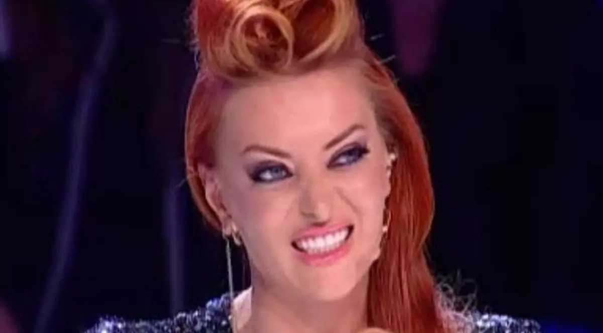 DELIA, ÎN URMĂ CU 10 ANI! IMAGINILE CARE TE VOR FACE SĂ SUSPINI! | FOTO