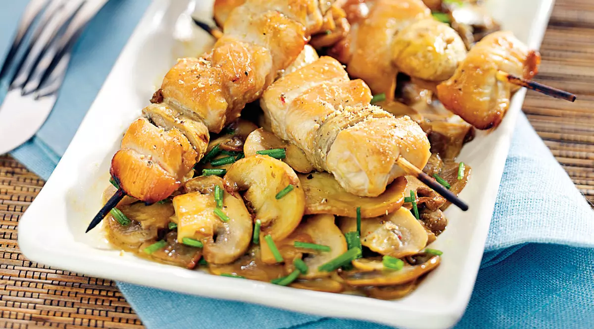 Sote de ciuperci cu vin