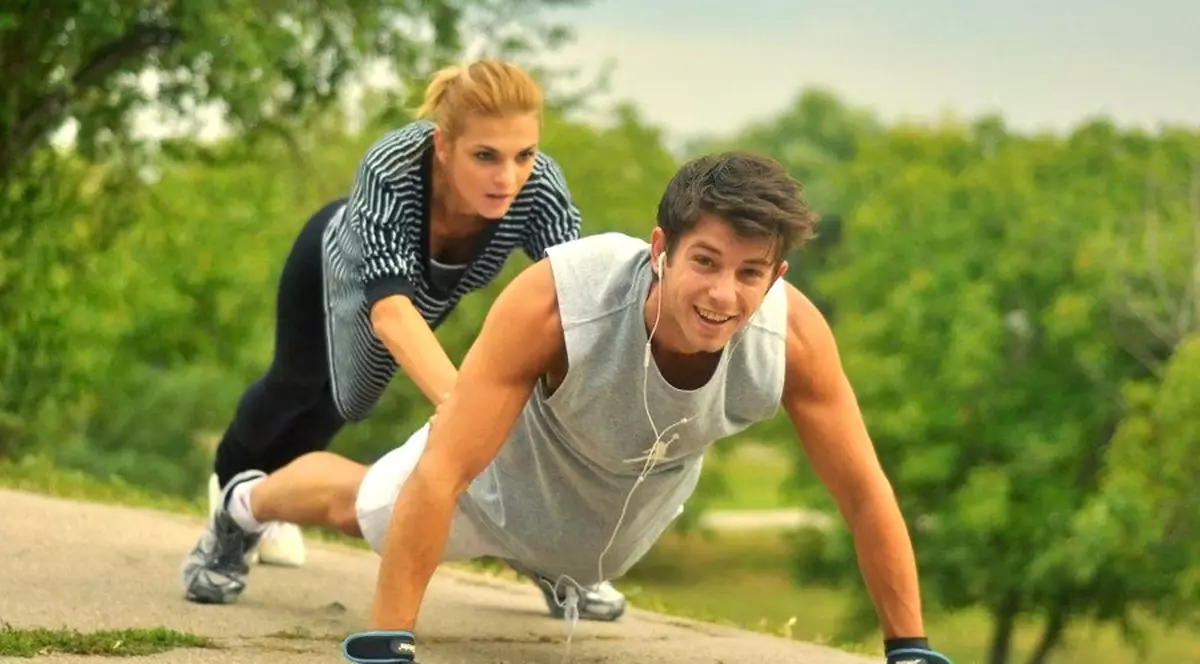 Iubiţi în film şi în viaţa reală! 