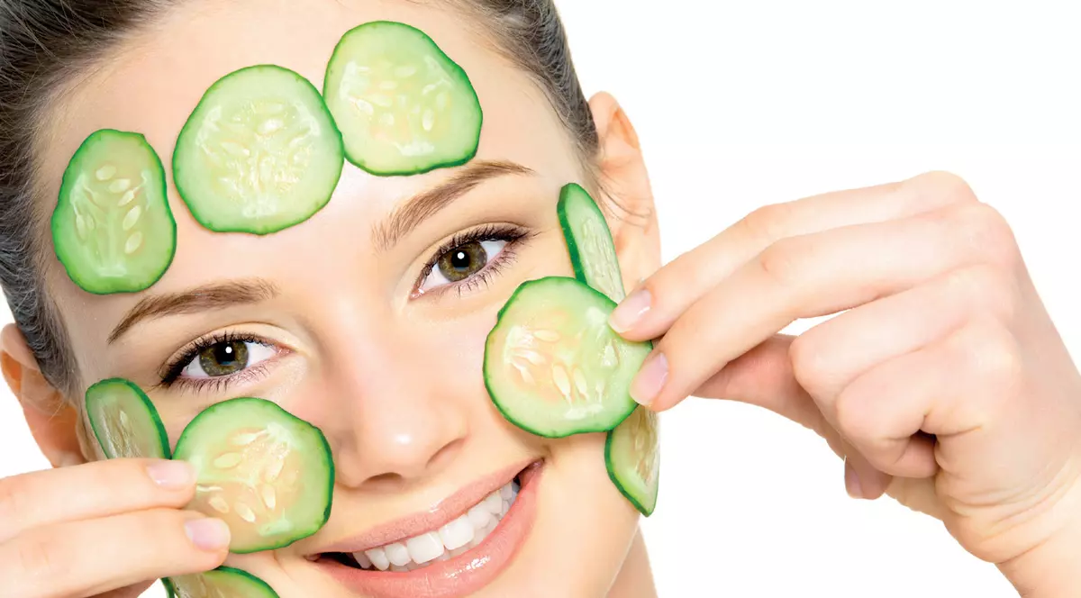 5 ingrediente minune pentru cearcăne şi pungi sub ochi