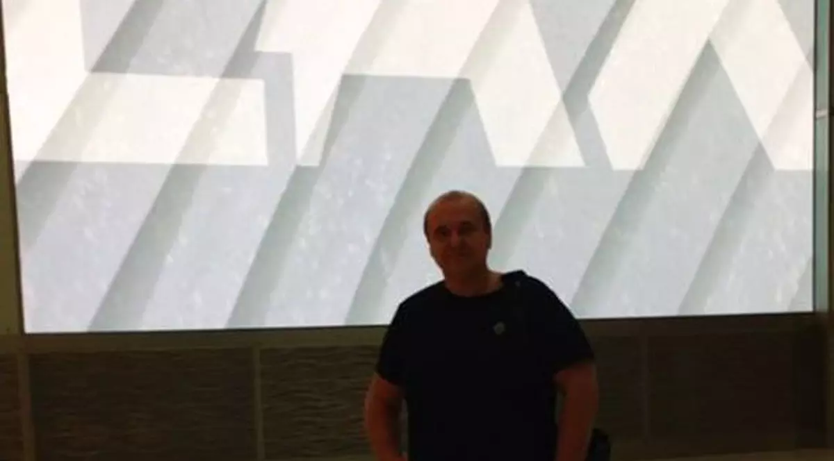 Iată ce destinaţie a ales, de fapt, milionarul Nick Rădoi, după ce se zvonise că vine în România