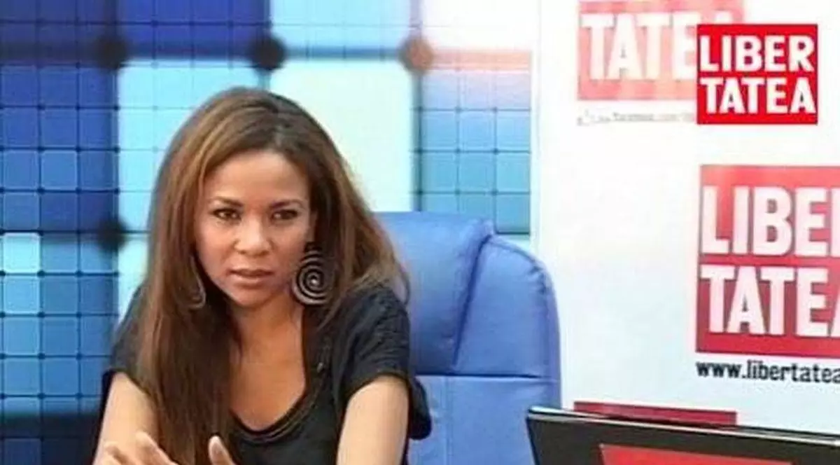 Nadine, chelneriţă în America! DOI ROMÂNI CELEBRI, JENAŢI CÂND AU DAT PESTE EA! 