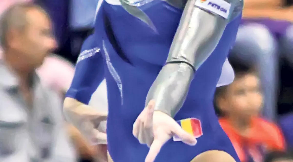 Stare de avarie! Probleme cu 21 de zile înaintea Mondialelor pe aparate: Bulimar s-a operat, Iordache are dureri lombare, Izbaşa se retrage