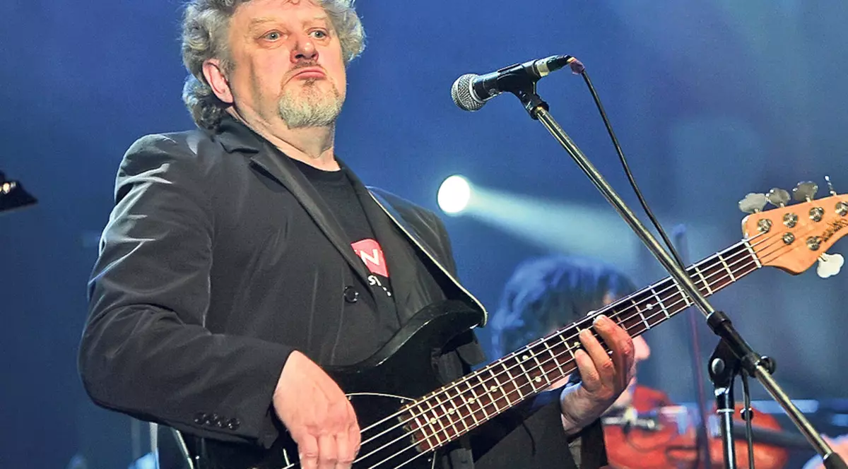 Josef Kappl, Lipan Ţăndărică şi Mircea Baniciu au dat bir cu fugiţii din trupa Phoenix, sătui de tirania lui Nicu, şi şi-au făcut propria formaţie