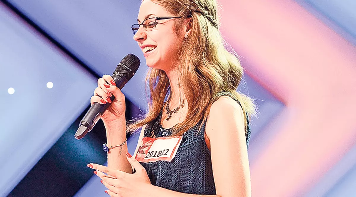 O nevăzătoare i-a lăsat pe juraţii de la «X-Factor» fără replică