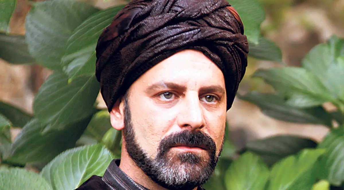 Actorul care îl interpretează pe Rustem în «Suleyman» îşi caută soție