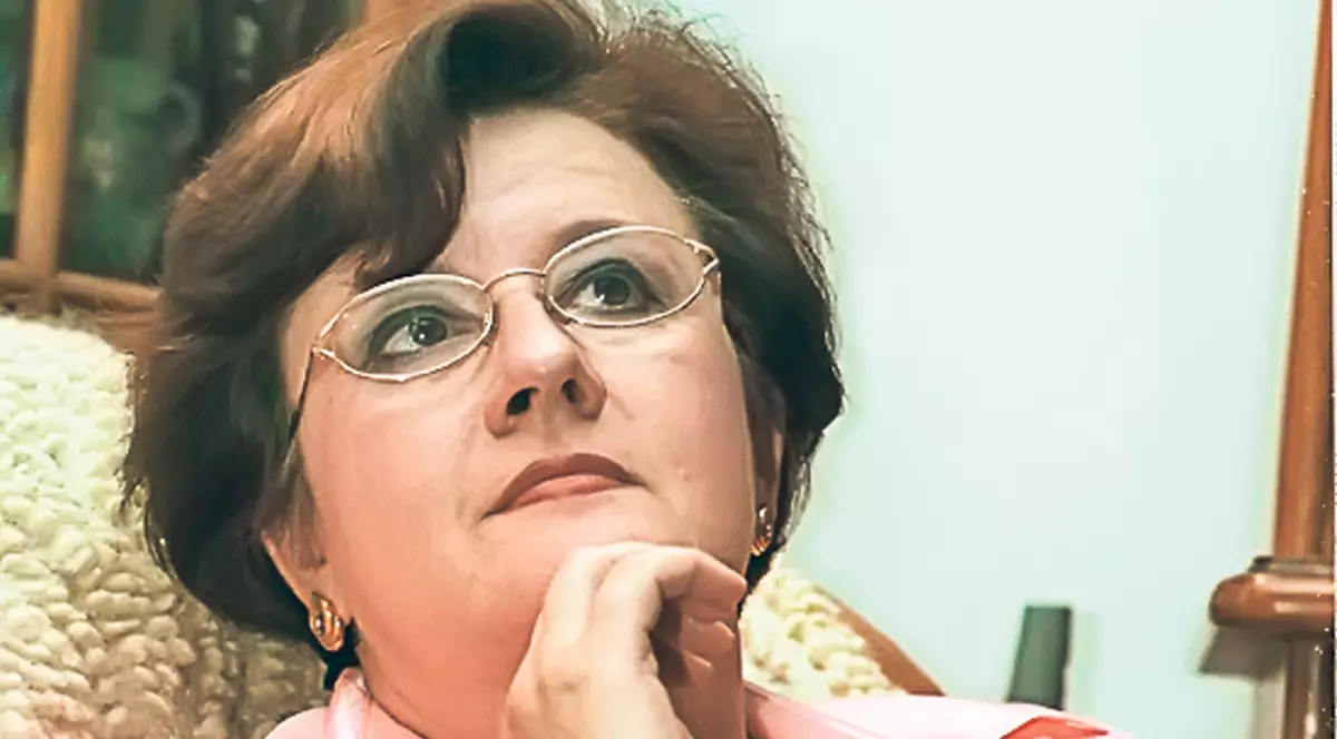 Vedeta TVR Marioara Murărescu nu mai scapă de necazuri! Îşi ţine în frâu durerile de coloană cu ajutorul morfinei