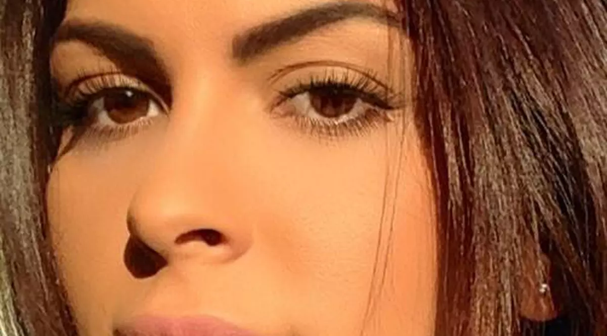 Dacă AŞA ARATĂ IUBIREA, CUI ÎI TREBUIE? Mădălina Pamfile şi Claudiu numai ÎNDRĂGOSTIŢI NU SUNT