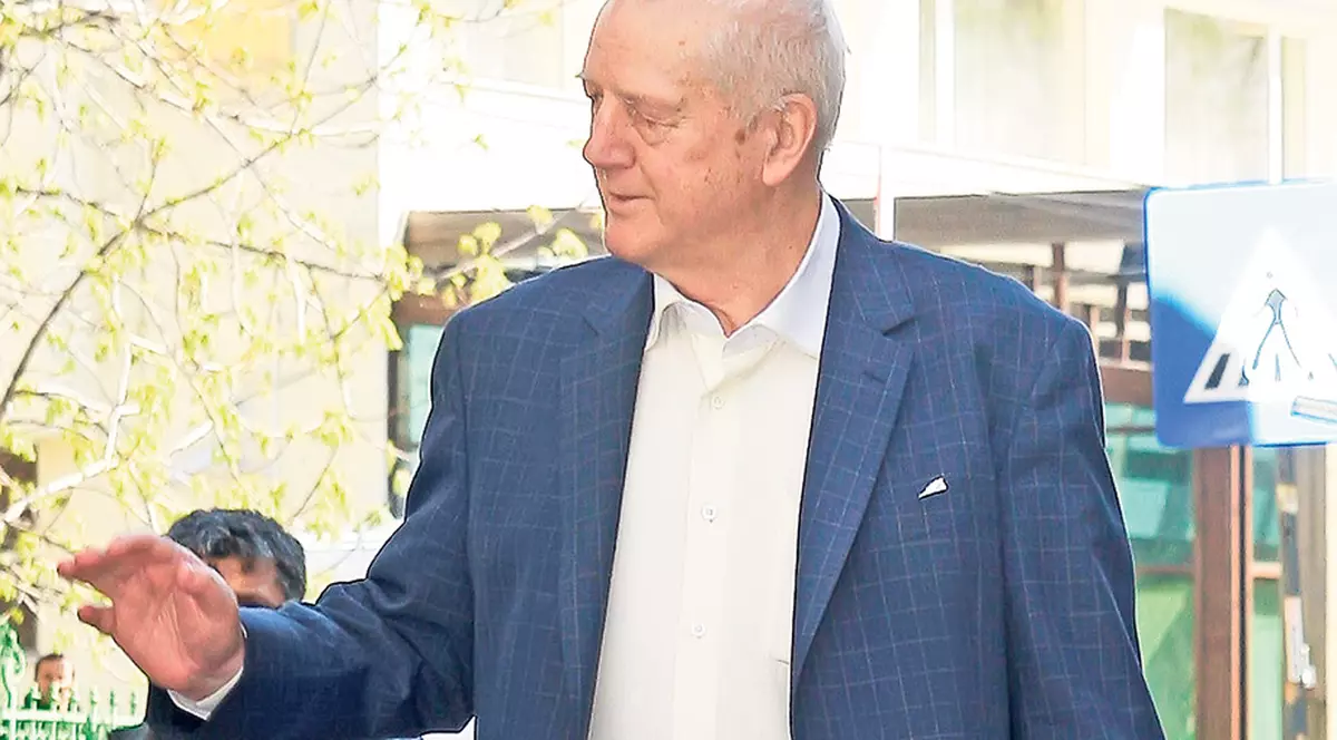 Inculpat în «Dosarul transferurilor», Jean Pădureanu a refuzat să dea declaraţii din cauza stării de sănătate: «Nu pot să fiu coerent»